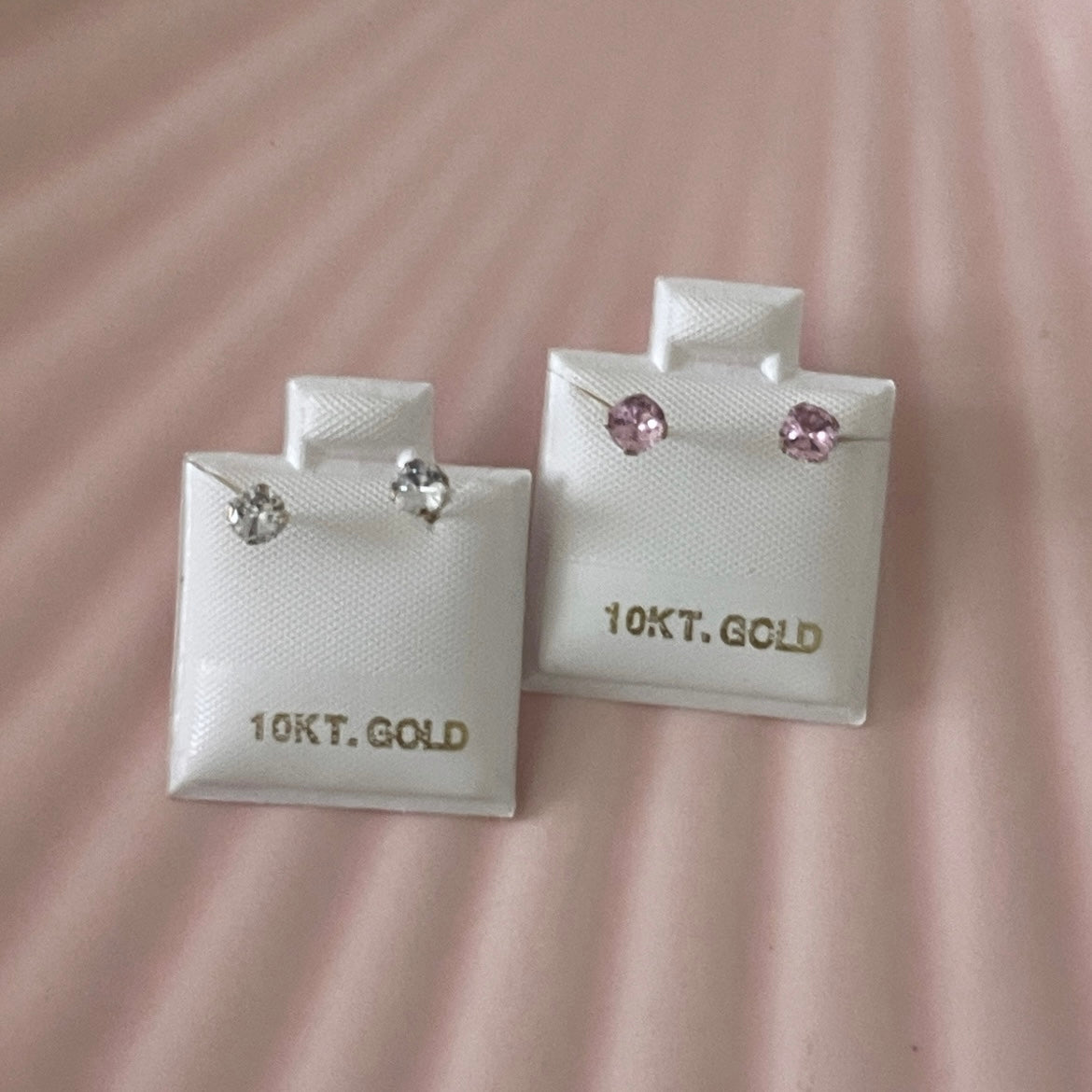 Broquel de color rosa Oro 10k
