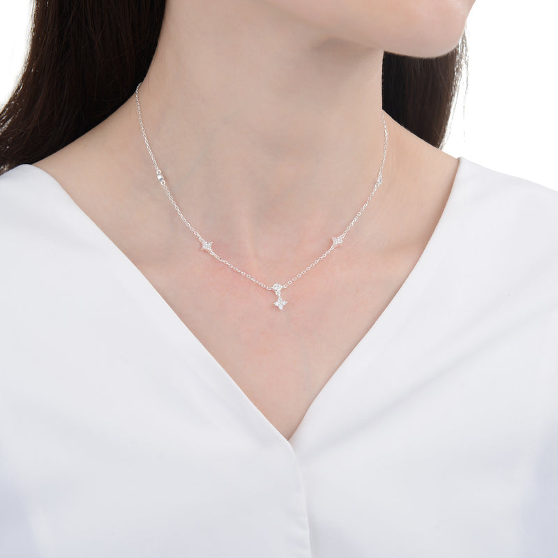 Choker de Flores y Puntos de Luz