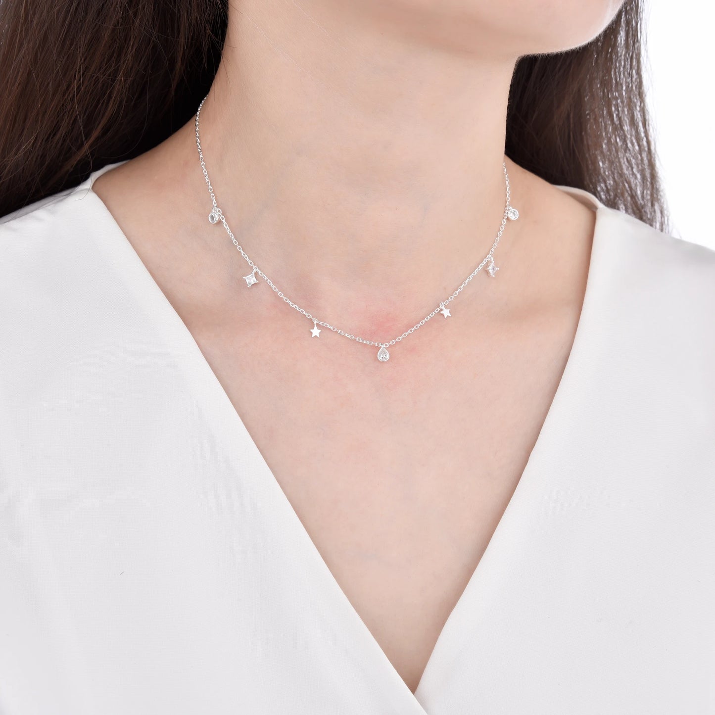 Choker de Estrellas y Puntos de Luz