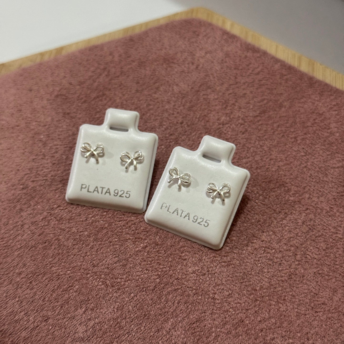 Aretes de Moña